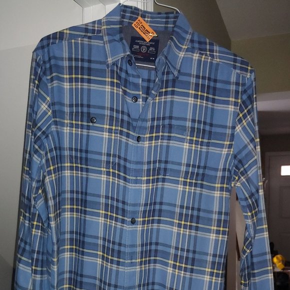 American Eagle Size Light blue/white checkered Very Soft Cotton Slim Medium Fit… - Picture 1 of 5